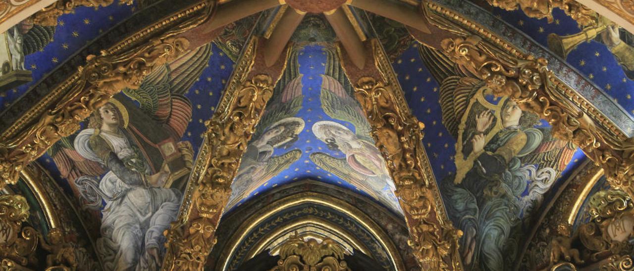 Los frescos renacentistas de la catedral de València dañados por la humedad y con problemas de eflorescencias