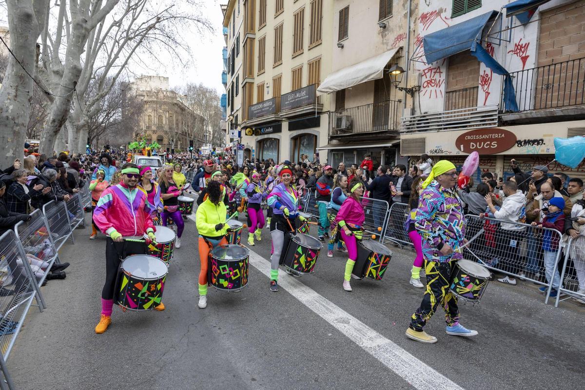 Sa Rua 2026: El espíritu del carnaval se impone en Palma
