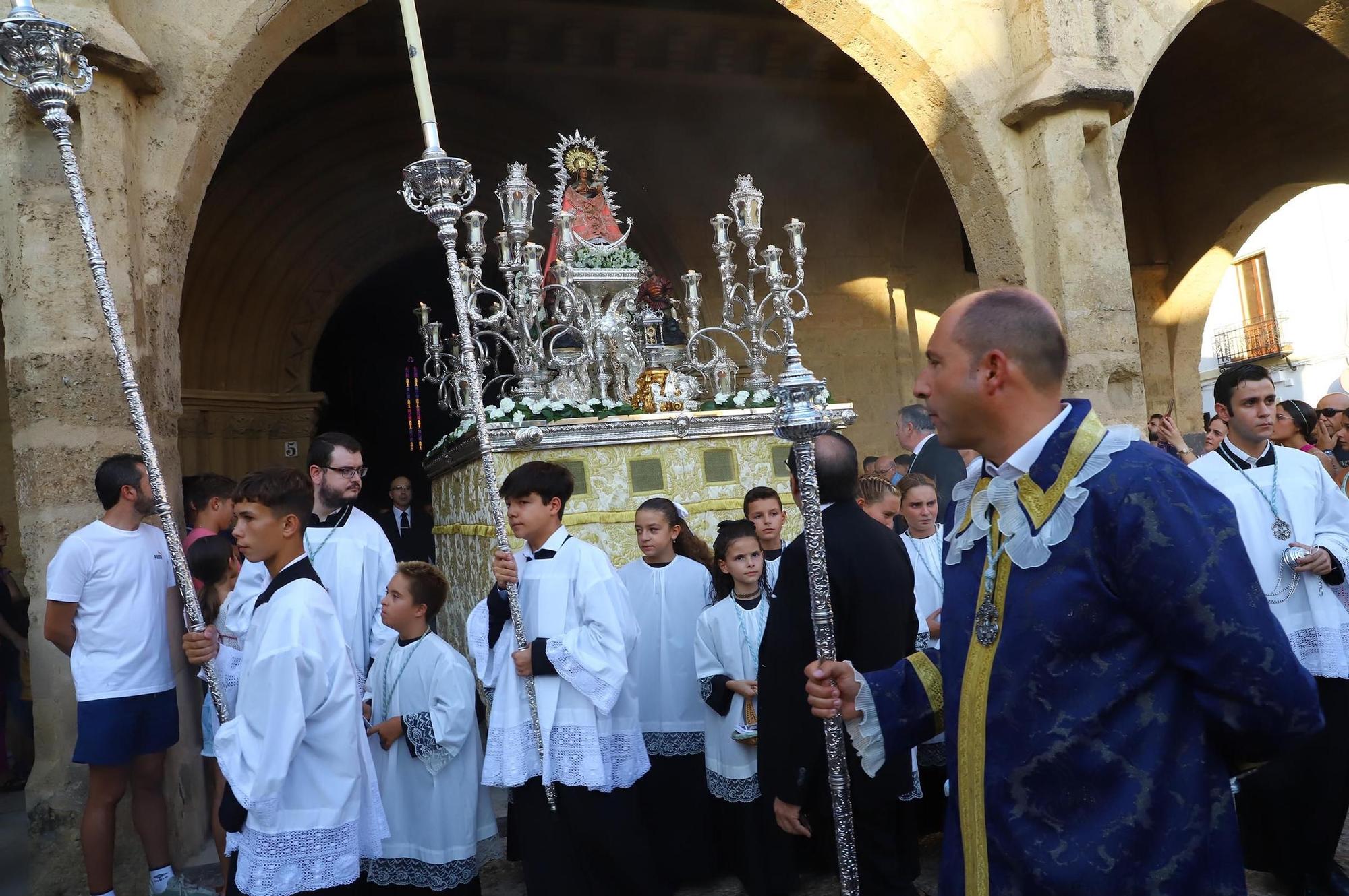 La procesión de la Virgen de Villaviciosa en imágenes