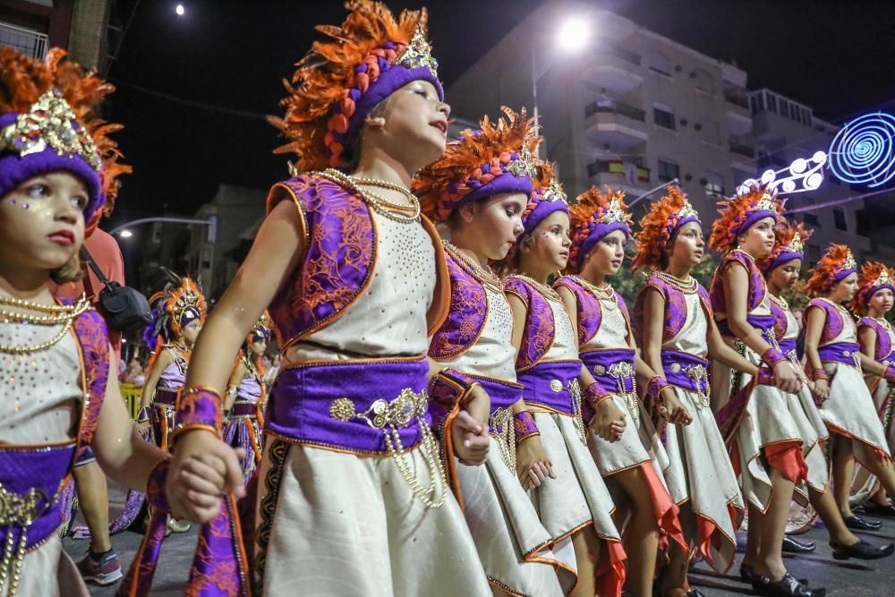 Los Moros y Cristianos toman las calles de Callosa