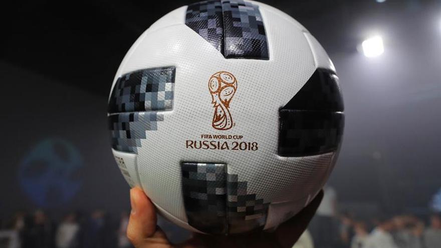 Presentado &#039;Telstar 18&#039;, el balón oficial del Mundial de Rusia 2018