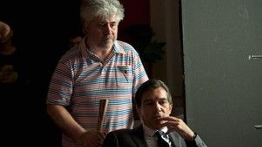 Almodóvar competirá por la Palma de Oro con &#039;&#039;La piel que habito&#039;&#039;