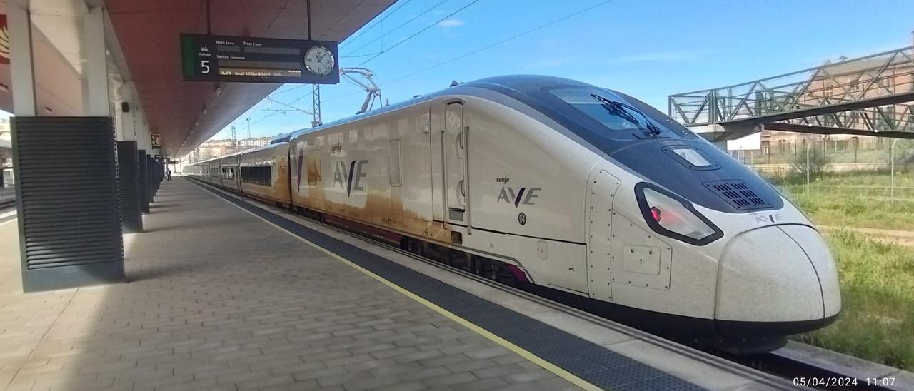 Tren Avril en pruebas en Zamora, este viernes