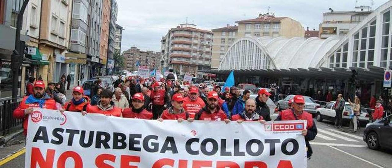 Una de las movilizaciones de los trabajadores de Coca-Cola de Colloto.