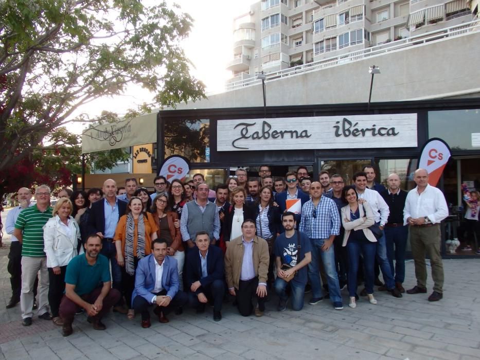 Café de Ciudadanos en la Playa de San Juan