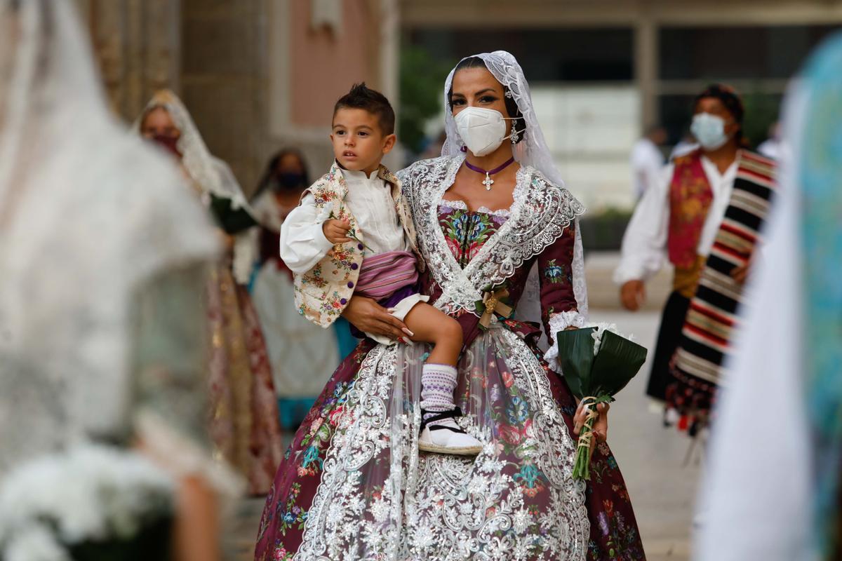 Búscate en el primer día de Ofrenda por las calles del Mar y Avellanas entre las 20:00 y 21:00 horas