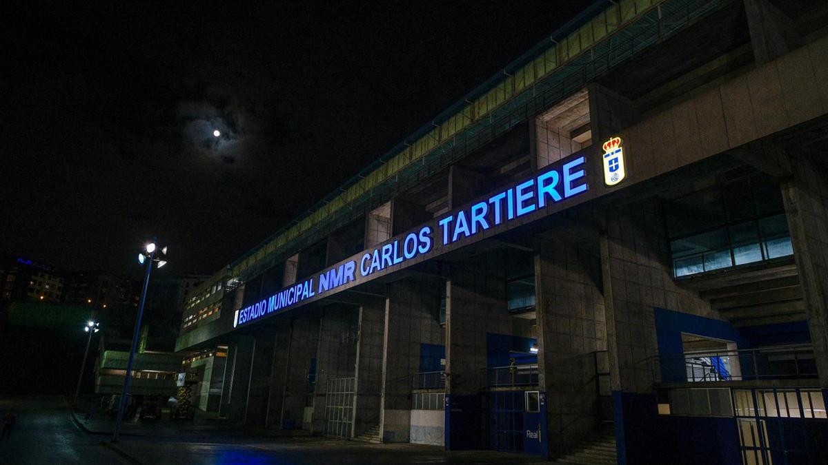 Exteriores del Carlos Tartiere.