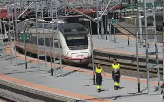 Adif cortará durante 14 días la línea entre Ourense y Santiago para instalar el ERTMS