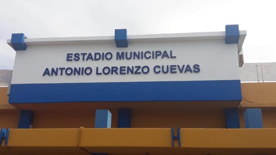 Imagen del rótulo del Estado Municipal de Marbella Antonio Lorenzo Cuevas.