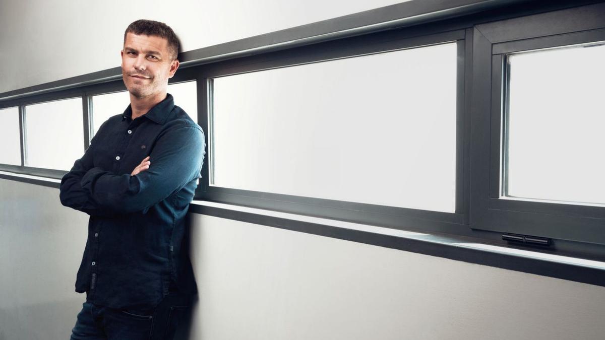 Marc Rahola Matutes, En Una Imagen Promocional. 