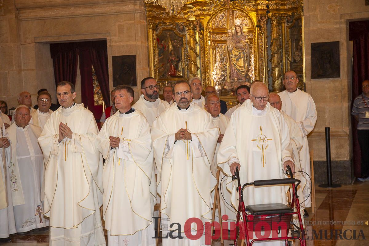 Los sacerdotes celebran la fiesta de san Juan de Ávila peregrinando a Caravaca de la Cruz