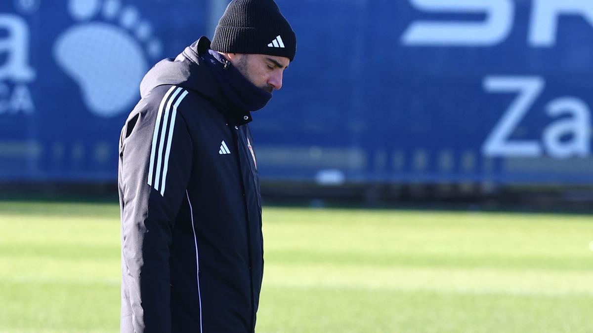 El entrenador del Real Zaragoza, Rubén Sellés, en la sesión de este jueves.