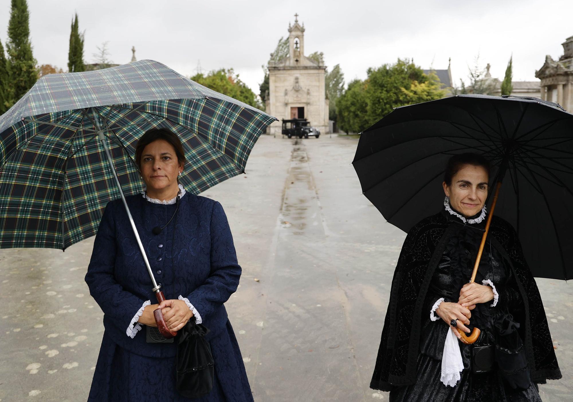 Recorremos el cementerio de Pereiró con Cachamuiña, Concepción Arenal e Irene Ceballos