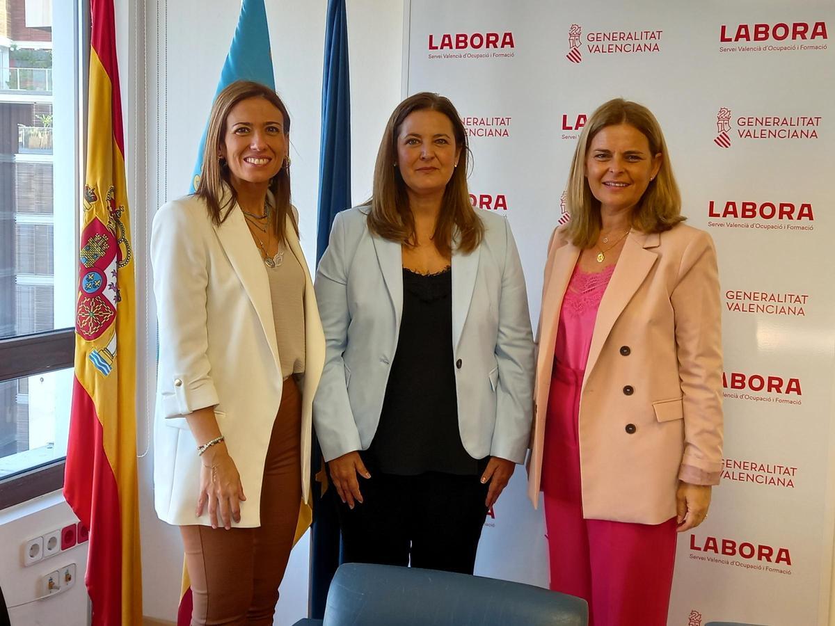 María Tormo y Silvana Rovira se reunieron también con la directora general de Planificación y Servicios de Labora, Marisa Mezquita.