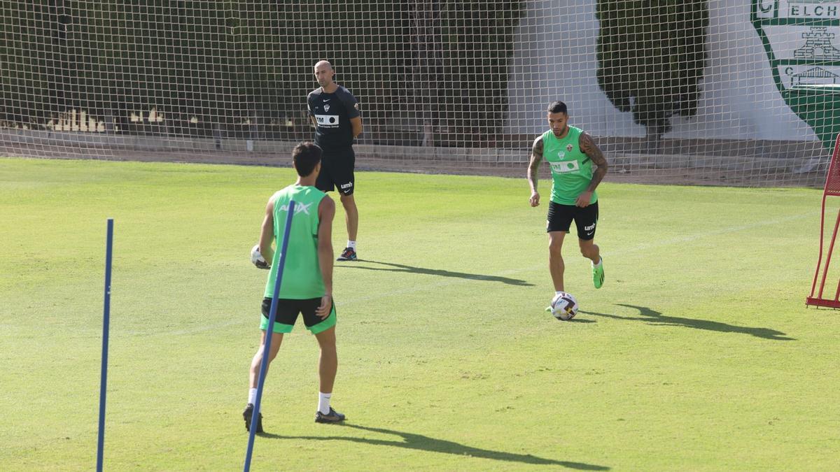 Pastore y Tete Morente regresaron hoy al Díez Iborra pero entrenaron al margen