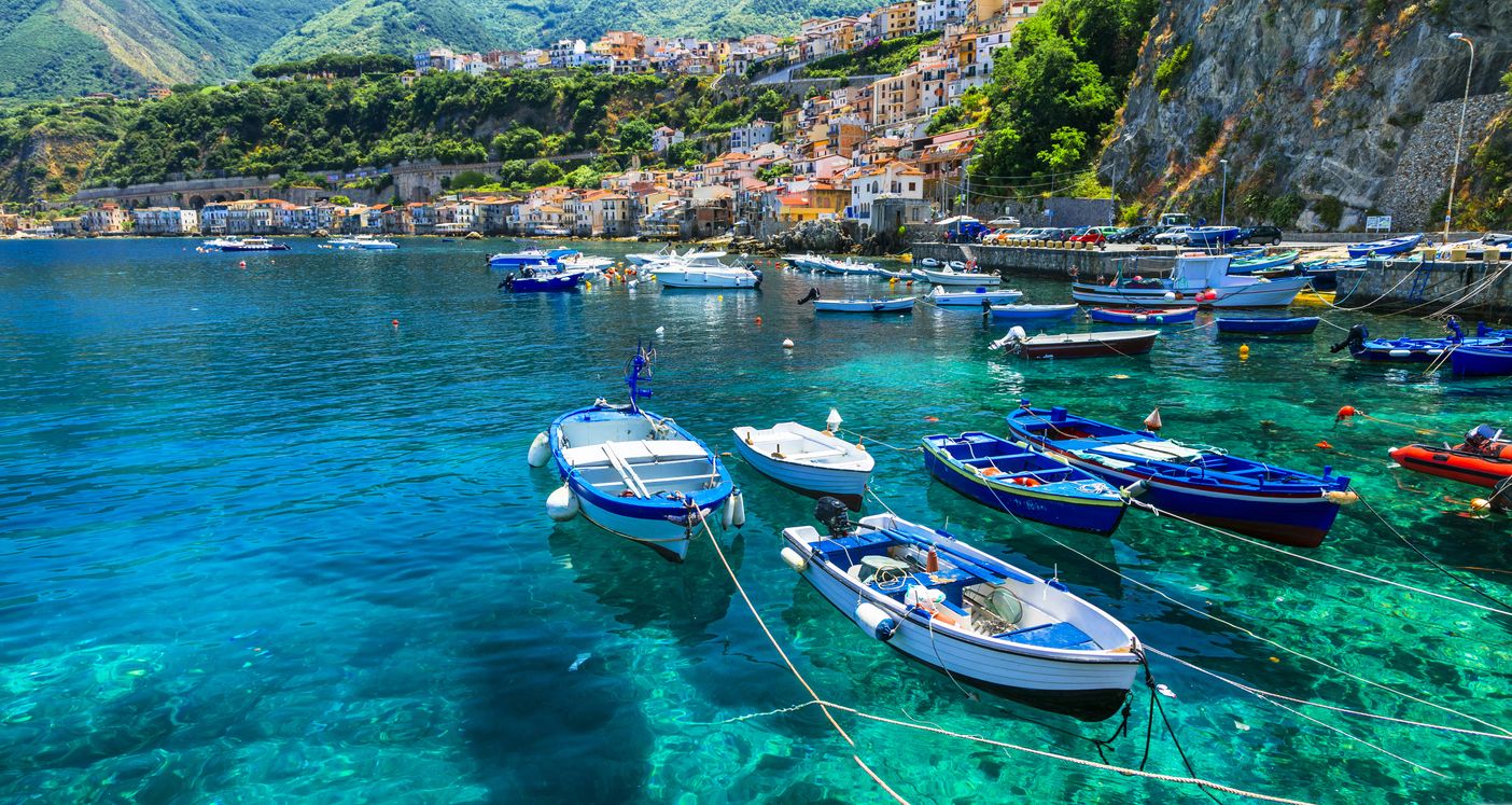 Aguas cristalinas en Scilla.