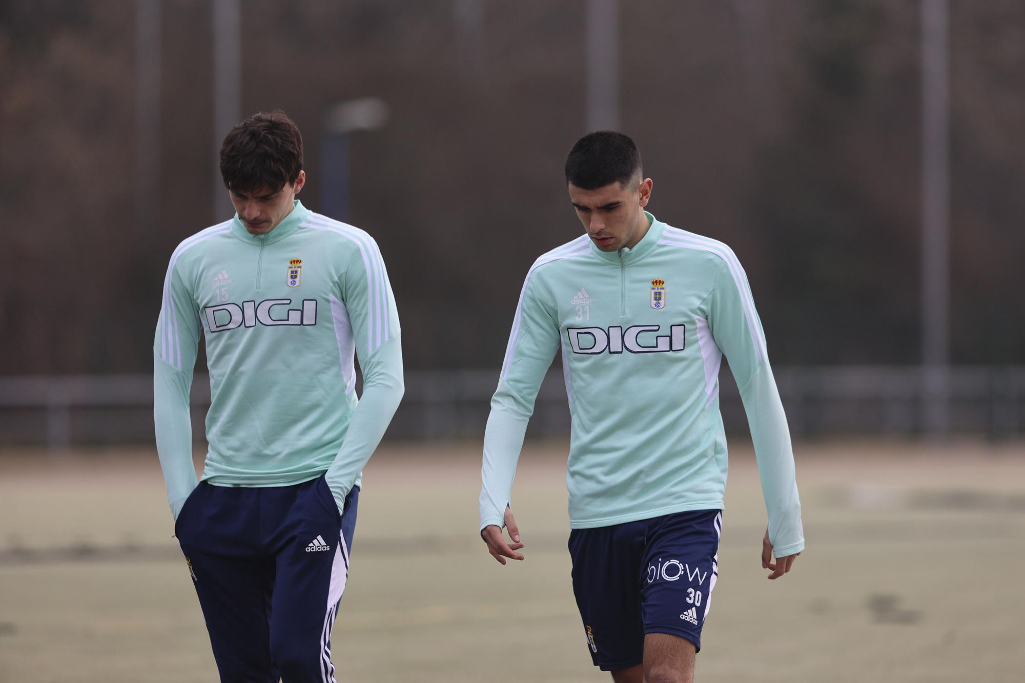 EN IMÁGENES: la vuelta al trabajo del Oviedo tras la derrota ante el Mirandés