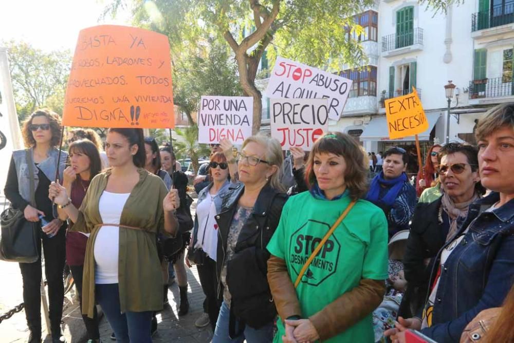 Protesta por los alquileres abusivos en Ibiza