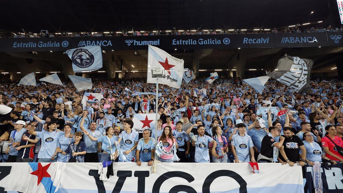 Aficionados del Celta en el último partido de Liga ante el Sevilla en Balaídos