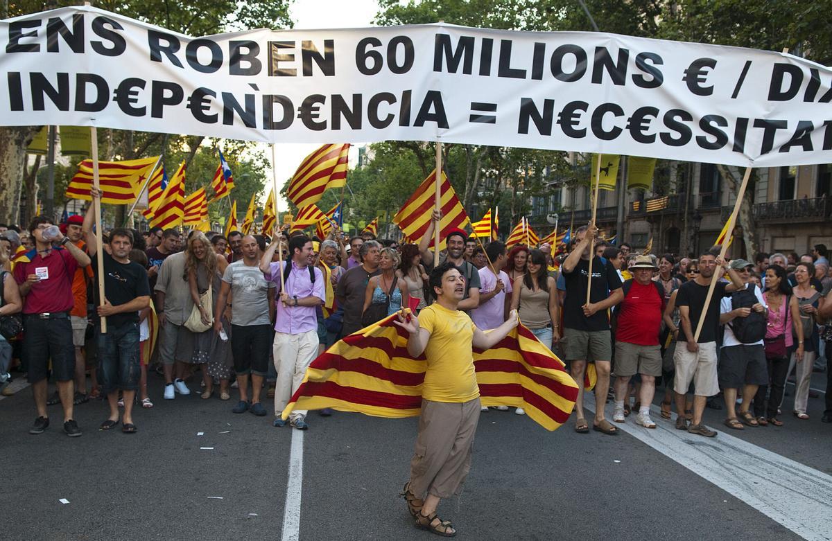 BARCELONA. 10/7/2010.Manifestacion en favor del Estatut y en contra de la sentencia del Tribunal Constitucional. FOTO FERRAN SENDRA