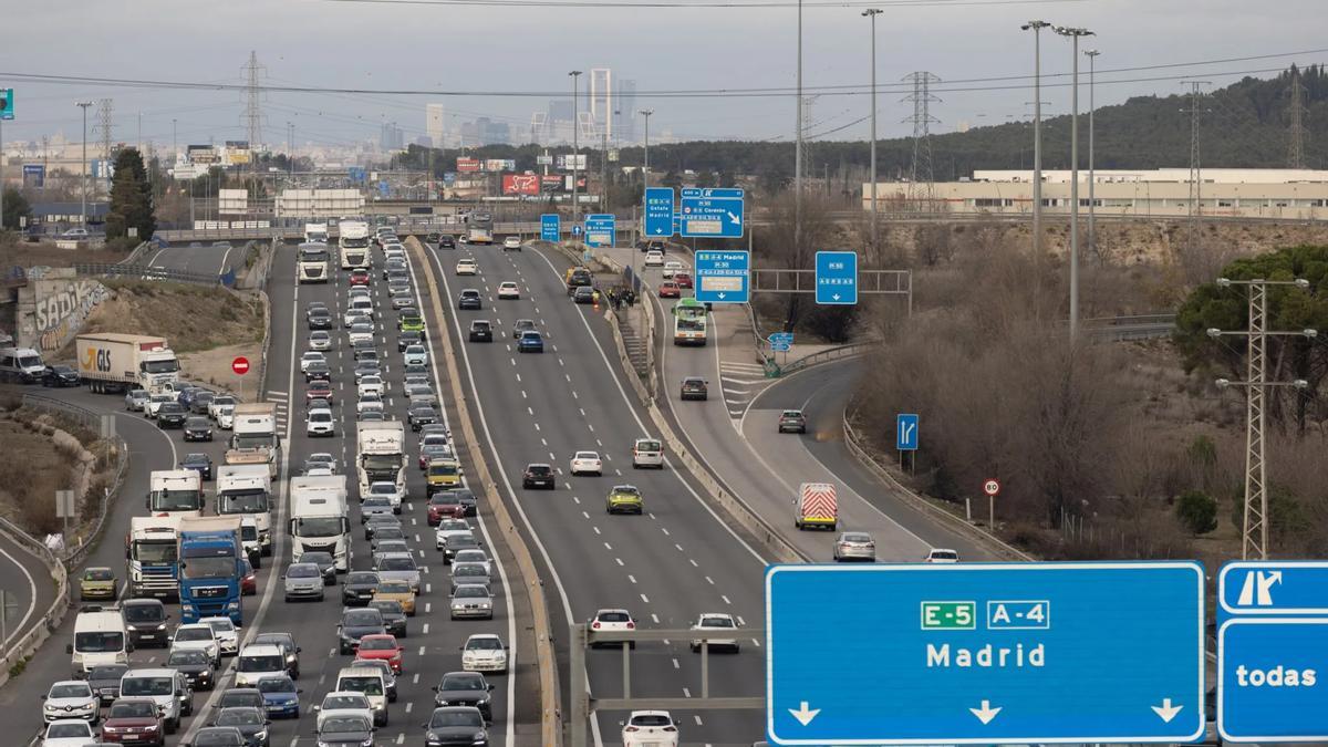 Imagen de archivo de un tramo de la autopista A-4 de Madrid.