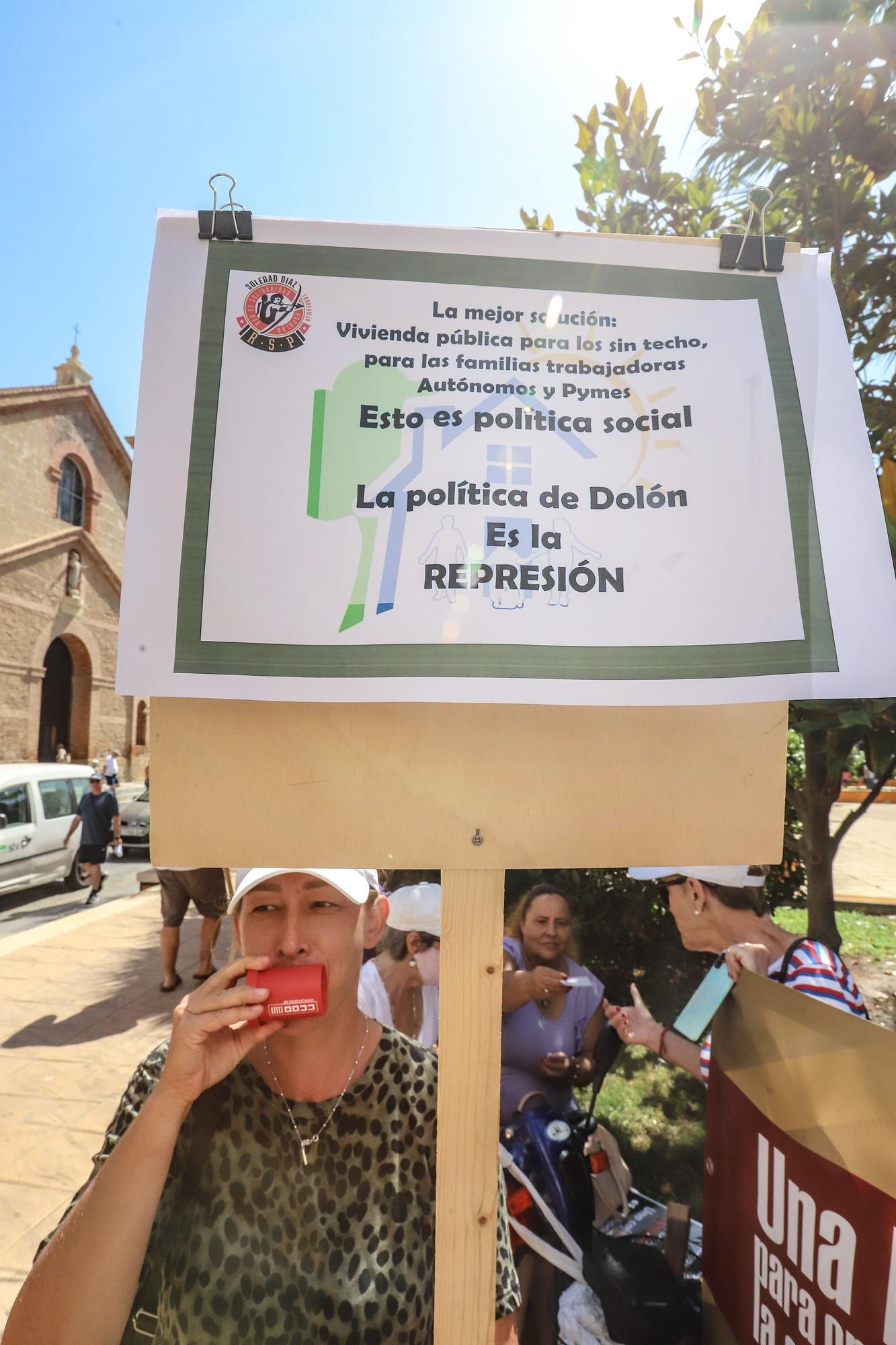 Protesta contra la ordenanza de convivencia en Torrevieja