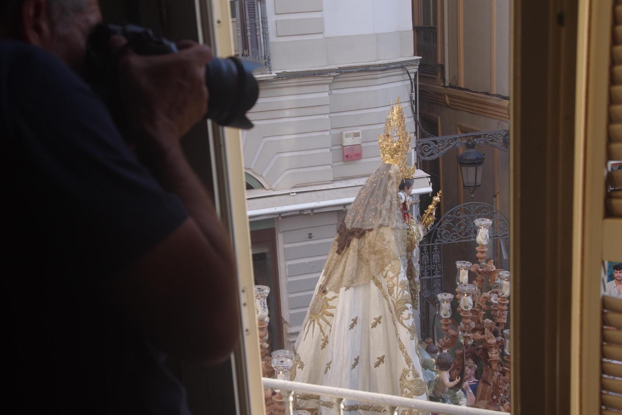 La procesión de la Virgen del Carmen Coronada de El Perchel, en imágenes