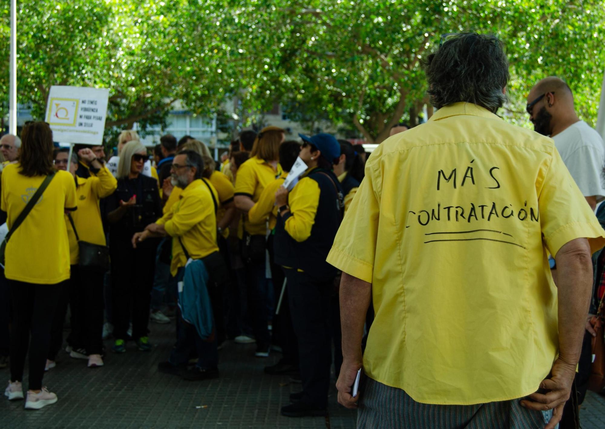 Movilización del personal de Correos en Málaga contra la "precariedad laboral"