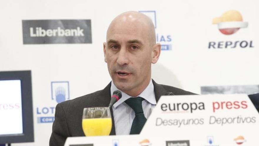 Rubiales anuncia la suspensión de las dos próximas jornadas de Liga