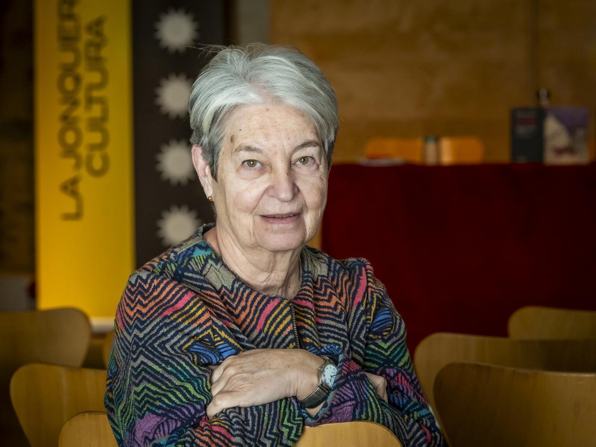 La il·lustradora Roser Rius va ser a la Jonquera, dissabte passat, per explicar la seva història de lluita, ara recollida al llibre 'Memòria dibuixada'.