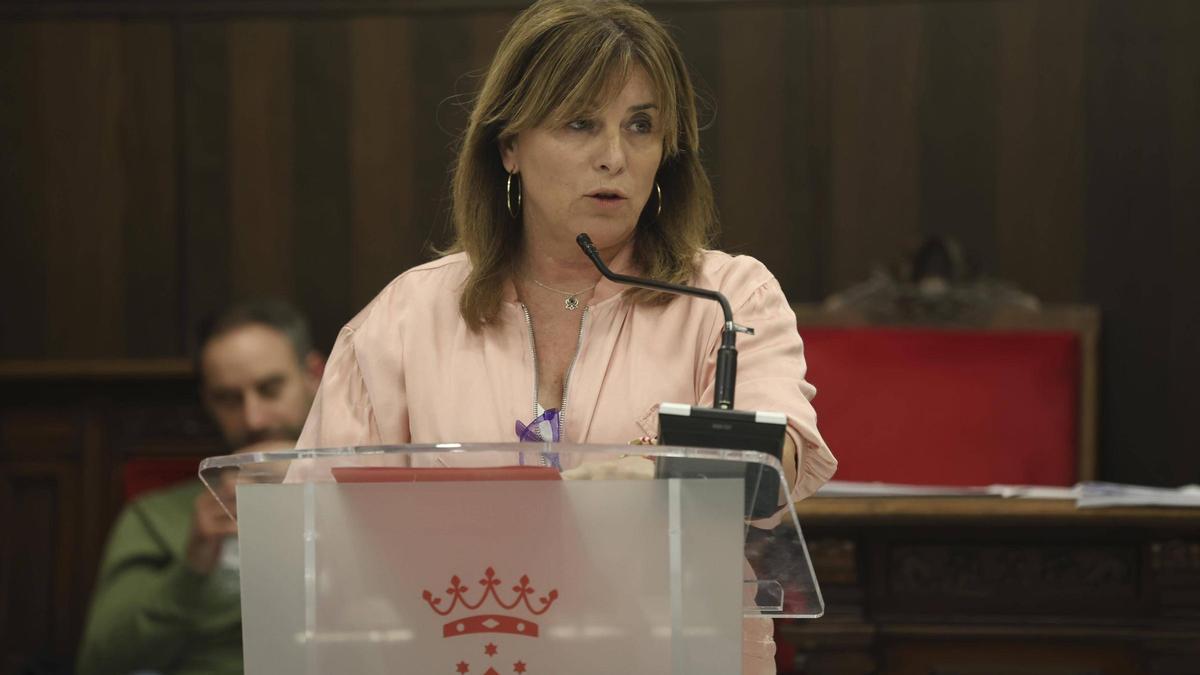 La concejala de Personal de Sagunt, María José Carrera, en un reciente pleno.