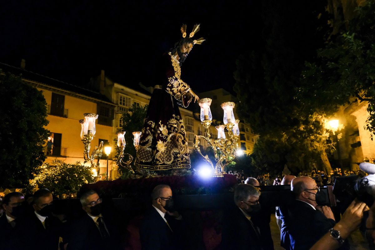 Madrugada de traslados para la veneración 'El Verbo Encarnado' en la Catedral