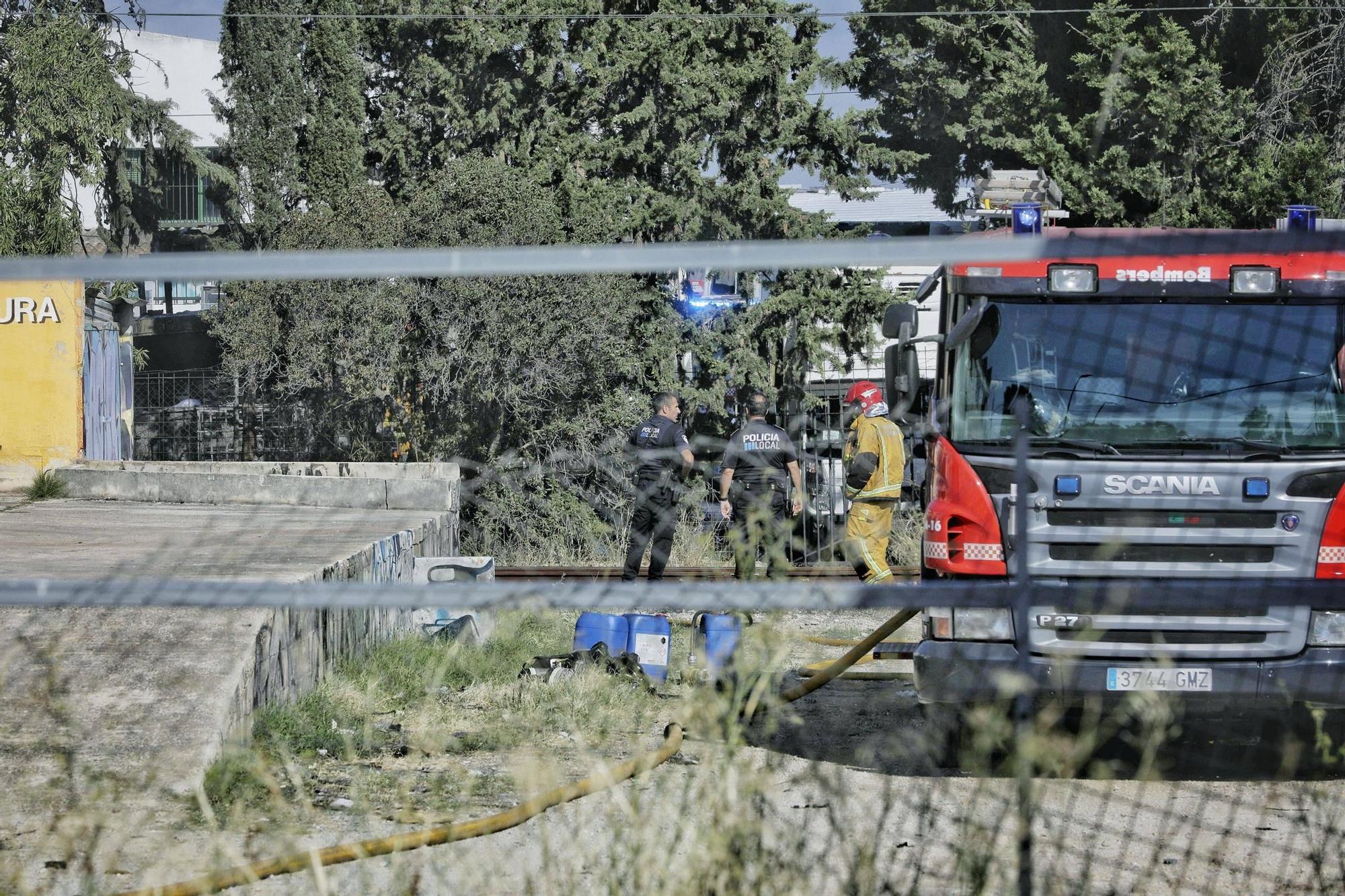 Gran incendio en el Polígono de Son Castelló