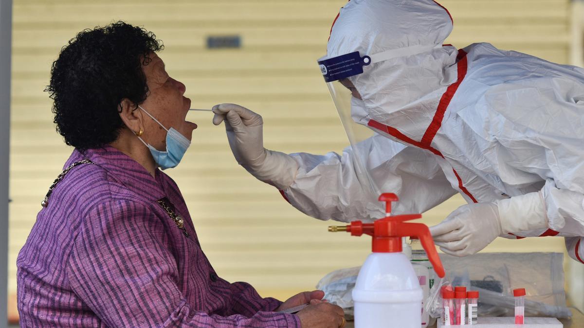 Prueba de coronavirus en China-