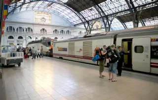 La segunda vida del Interrail: jóvenes que evitan el avión y el coche resucitan el "gran viaje" en tren por Europa