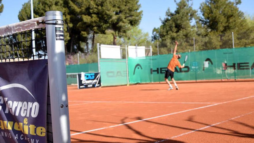 Un partido del ITF Junior G1 Juan Carlos Ferrero