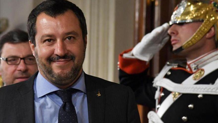 Salvini: «Que Europa haga algo o calle para siempre»