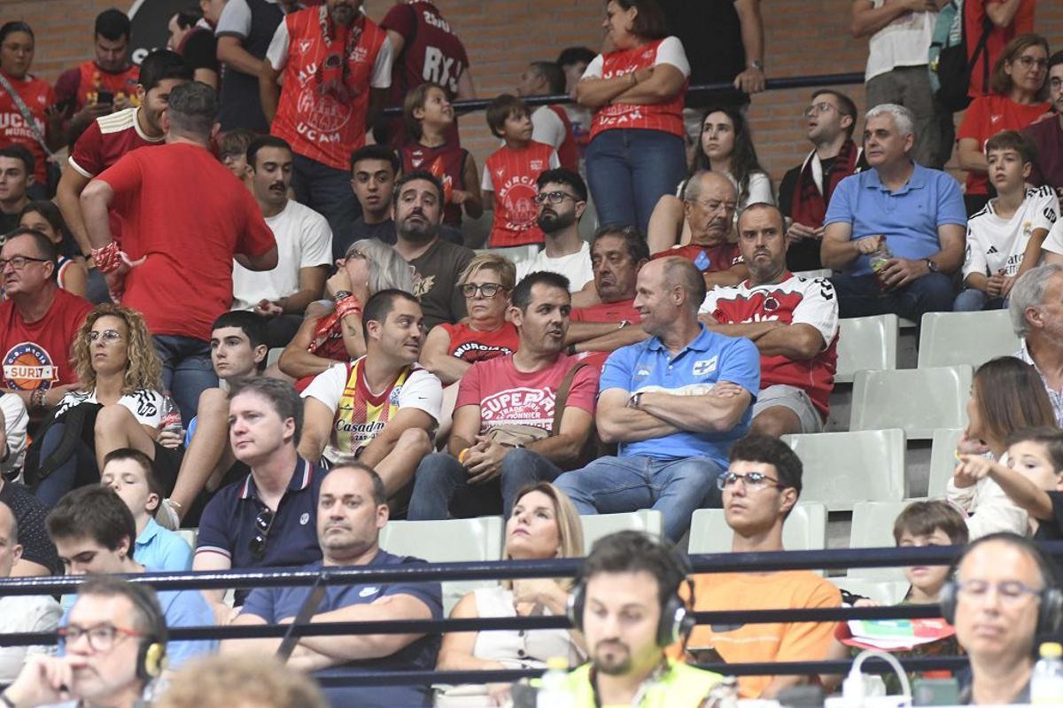 Todas las imágenes del Real Madrid - Barcelona en la Supercopa de Murcia