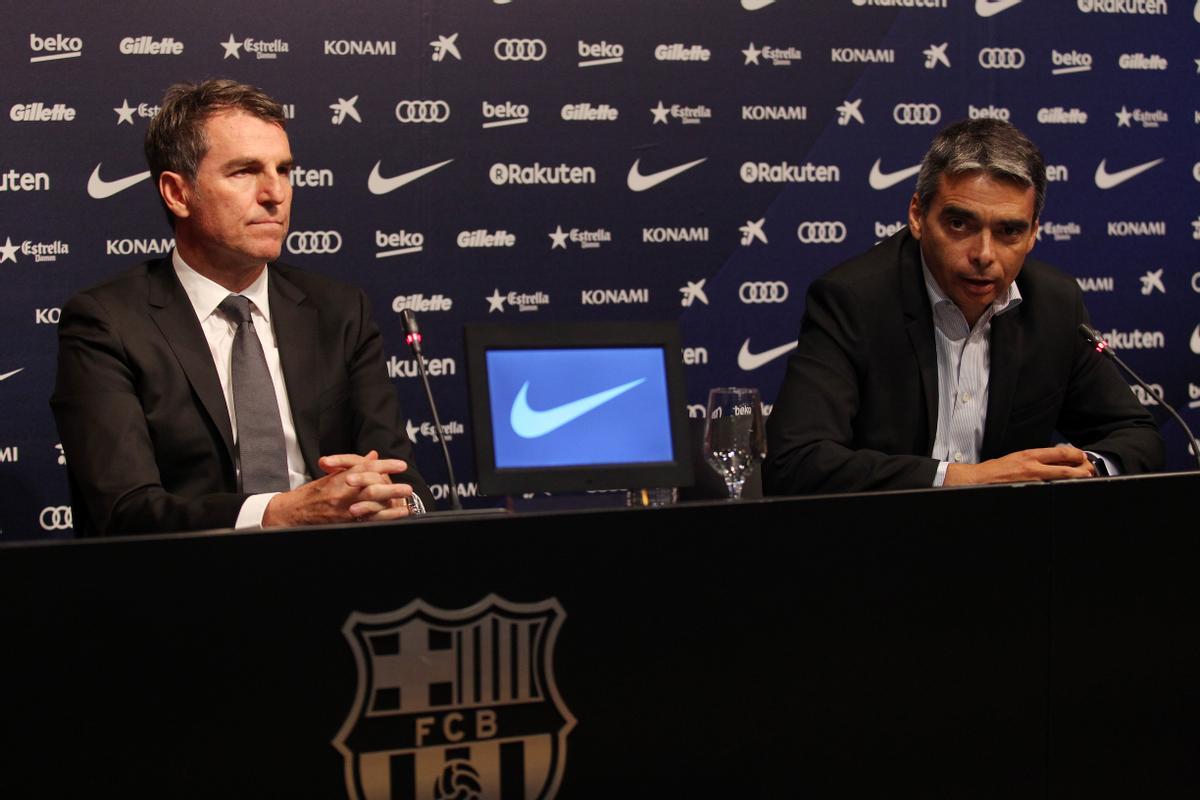 Robert Fernández y Albert Soler, en una rueda de prensa en el Camp Nou.