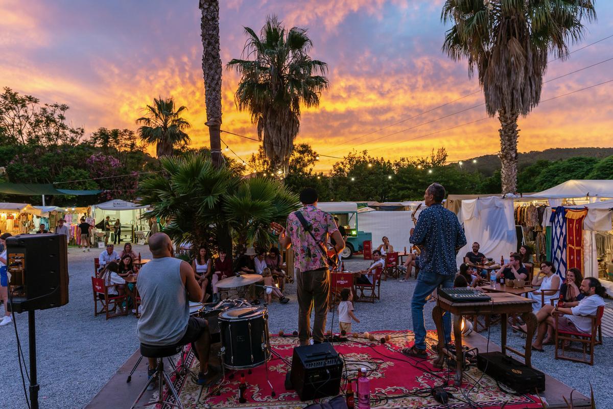 Mercadillo de Las Dalias en Ibiza