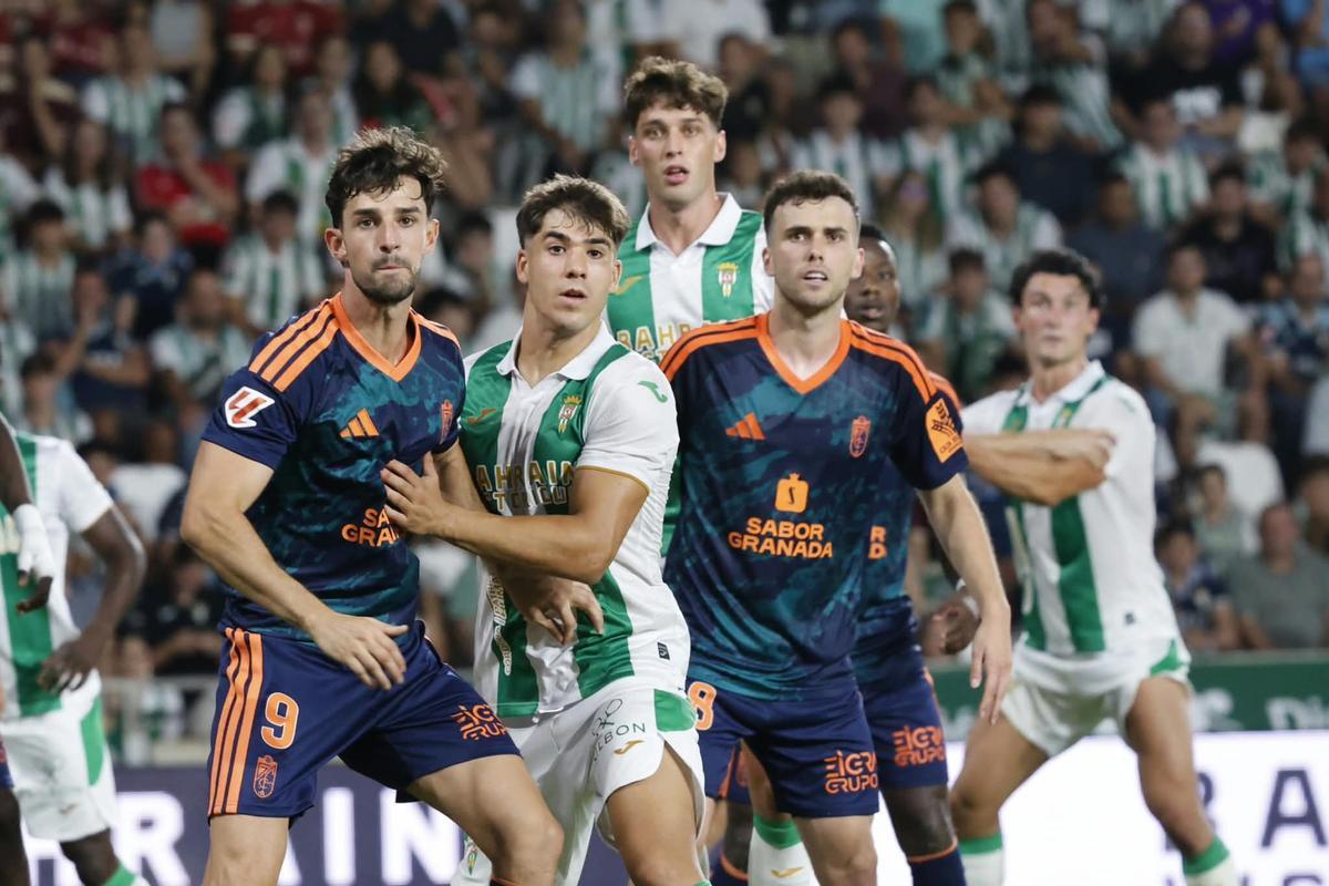 Córdoba CF-Granada | Las imágenes del partido de LaLiga Hypermotion Córdoba CF-Granada | Las imágenes del partido de LaLiga Hypermotion
