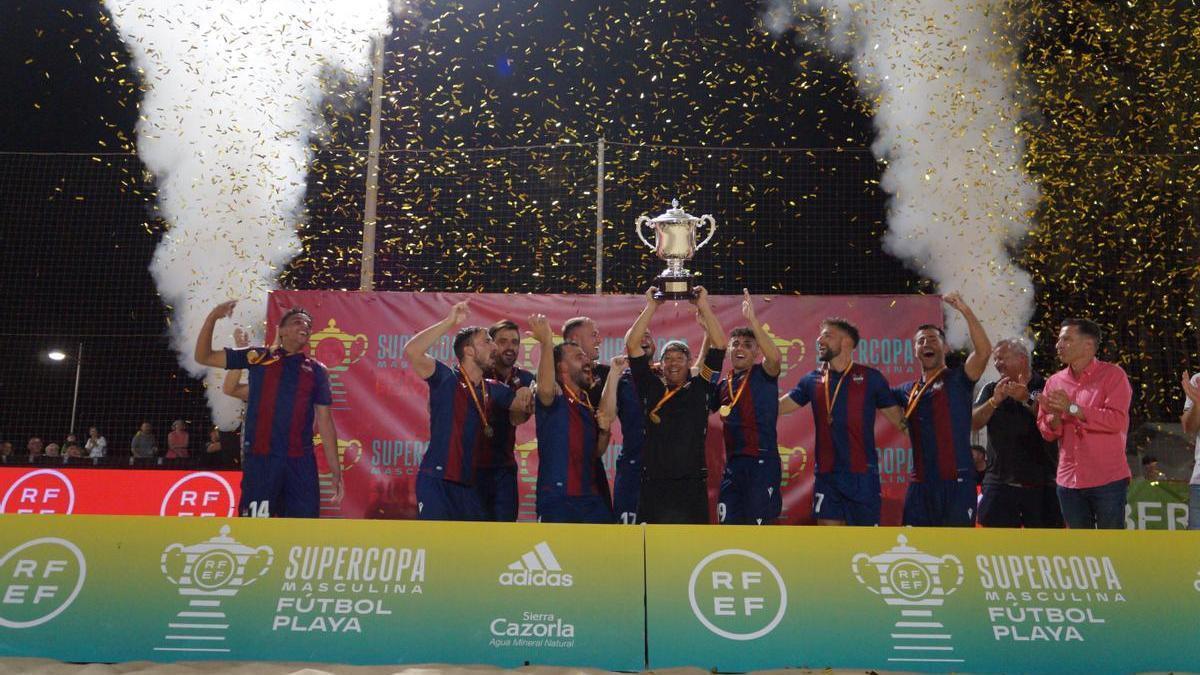 EL Levante UD, campeón de la Supercopa RFEF 2022 de fútbol playa