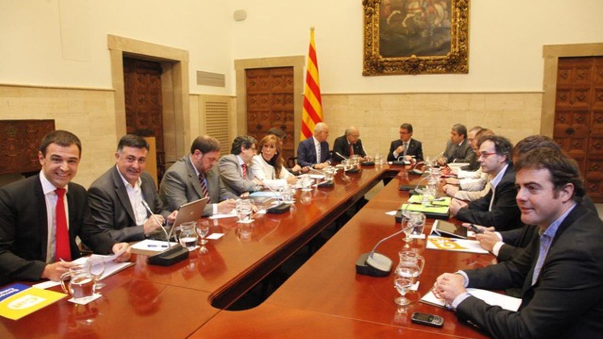 Mas ha convocado en la Generalitat la segunda reunión sobre pacto fiscal.