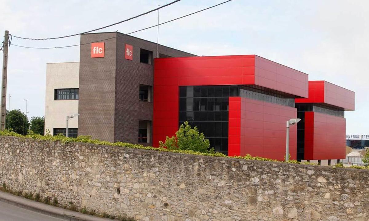 Instalaciones de la Fundación Laboral de la Construcción en Tremañes, que nunca entraron en uso.