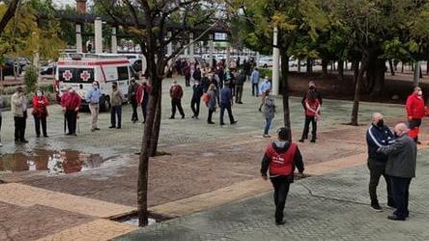 Dos horas esperando en el Palacio de los Deportes de Murcia para ponerse la vacuna