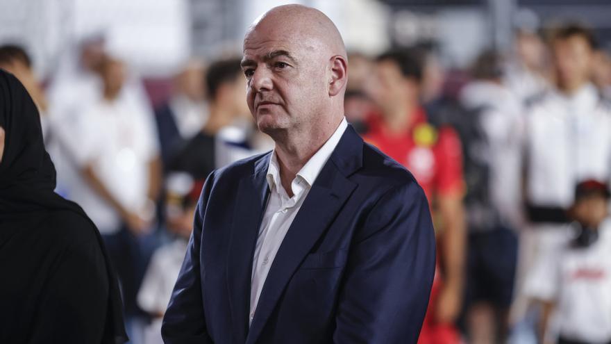 Infantino, presidente de la FIFA, rotundo: &quot;No habrá tarjeta azul&quot;