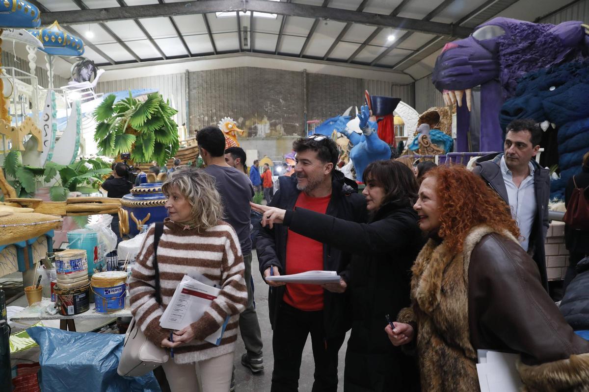 EN IMÁGENES: El jurado del Descenso de Galiana visita las naves del Antroxu