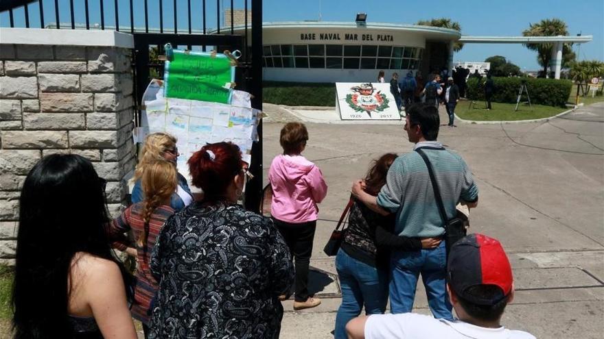 Los familiares de los tripulantes del submarino acusan al Gobierno de haberles &quot;mentido&quot;