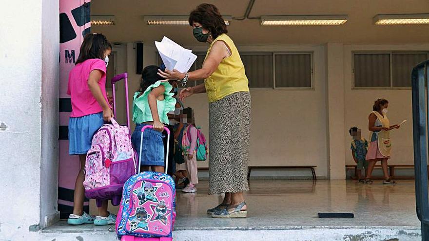 Las mascarillas continúan presentes en los colegios. | E.P.