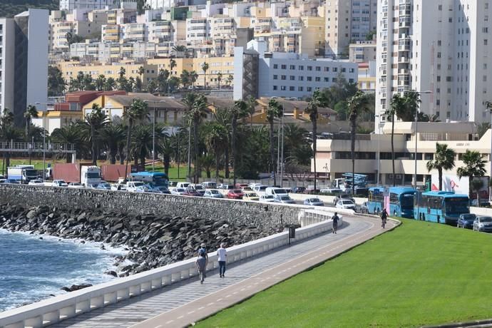 Colas en Las Palmas y Telde por vuelco en Arinaga  | 03/02/2020 | Fotógrafo: Tony Hernández